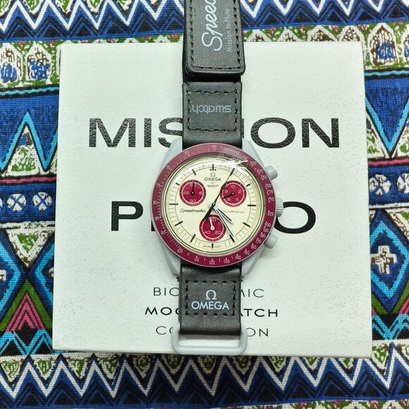 🌟POSH FRESH🌟 Omega X Swatch MoonSwatch Mission to Pluto Watch - Picture 1 of 5